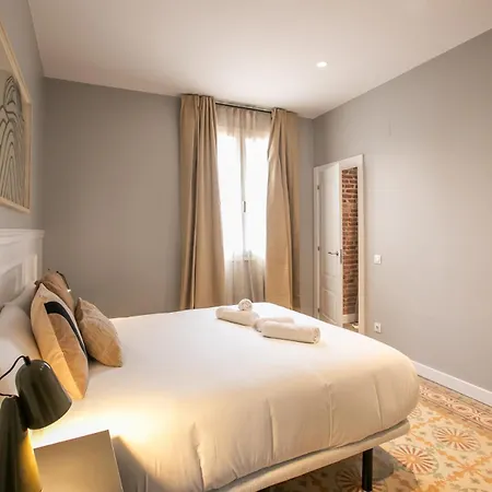 11mal1055 - Fantastic Near Sagrada Famil Barcelona