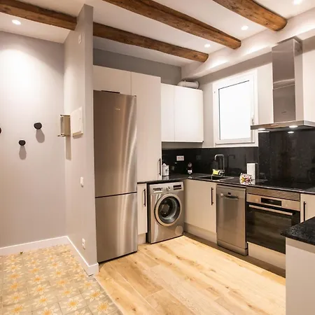 11mal1055 - Fantastic Near Sagrada Famil * Barcelona