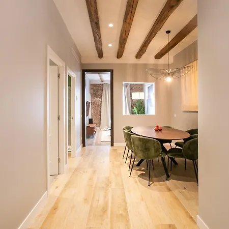 11mal1055 - Fantastic Near Sagrada Famil Barcelona